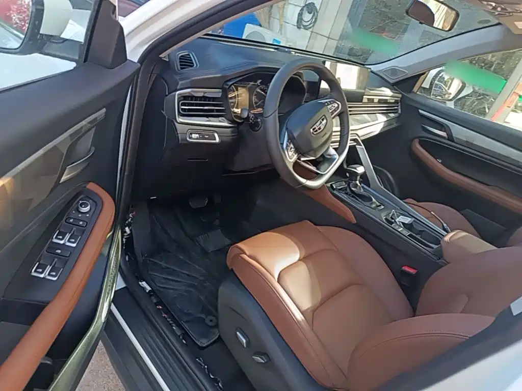 Geely Vision X6 — миниатюра 16