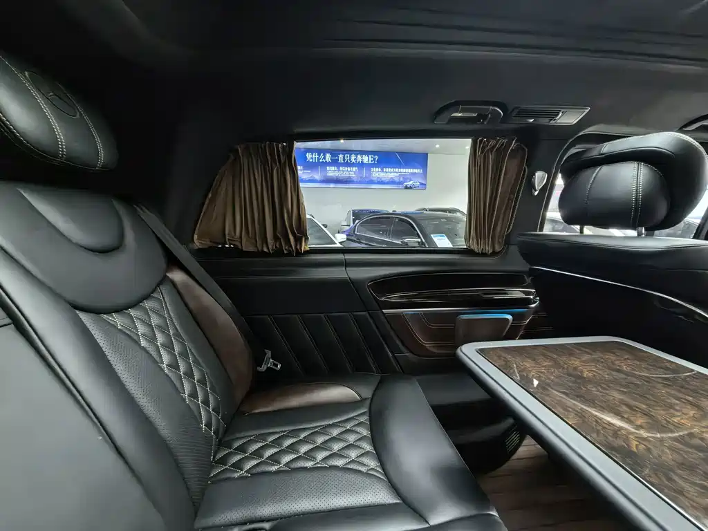 Mercedes-Benz V-Class — миниатюра 9