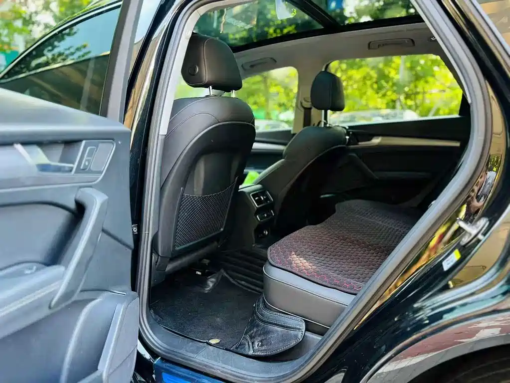 Audi Q5L — миниатюра 8
