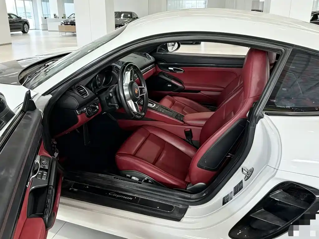 Porsche 718 2018 Cayman 2.0T