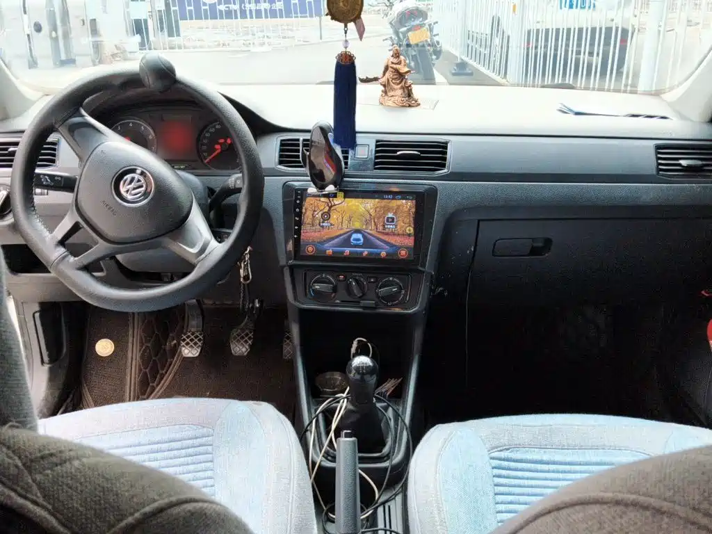 Volkswagen Santana — миниатюра 5