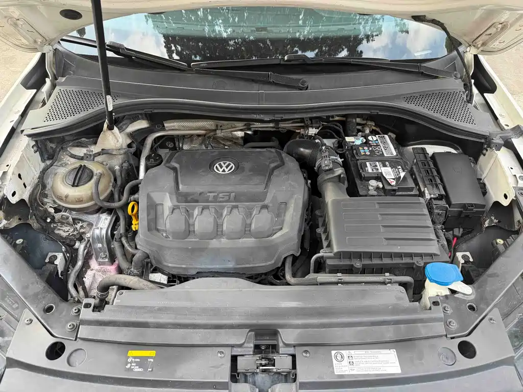 Volkswagen Tiguan L — миниатюра 16