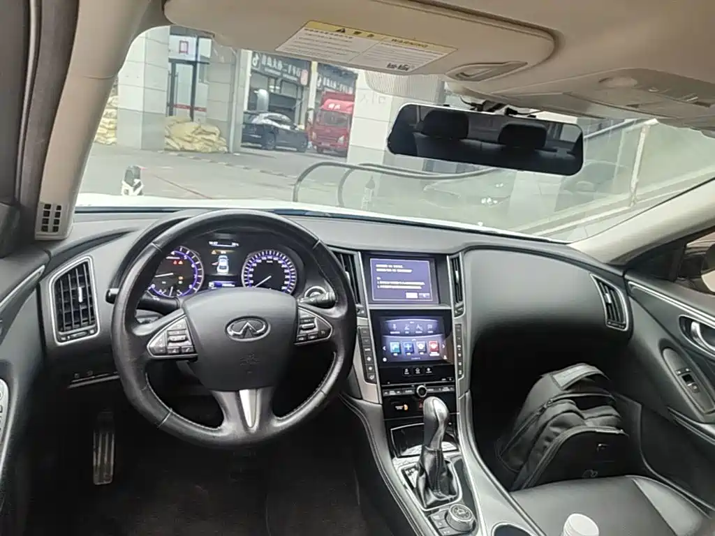 Infiniti Q50L — миниатюра 10