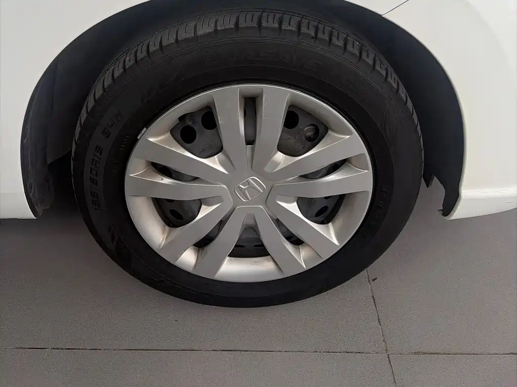 Honda Fit — миниатюра 6