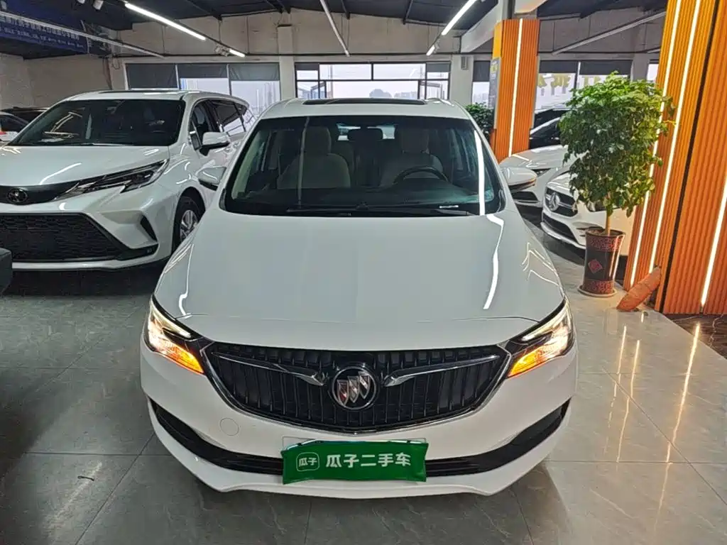 Buick GL6 — миниатюра 3