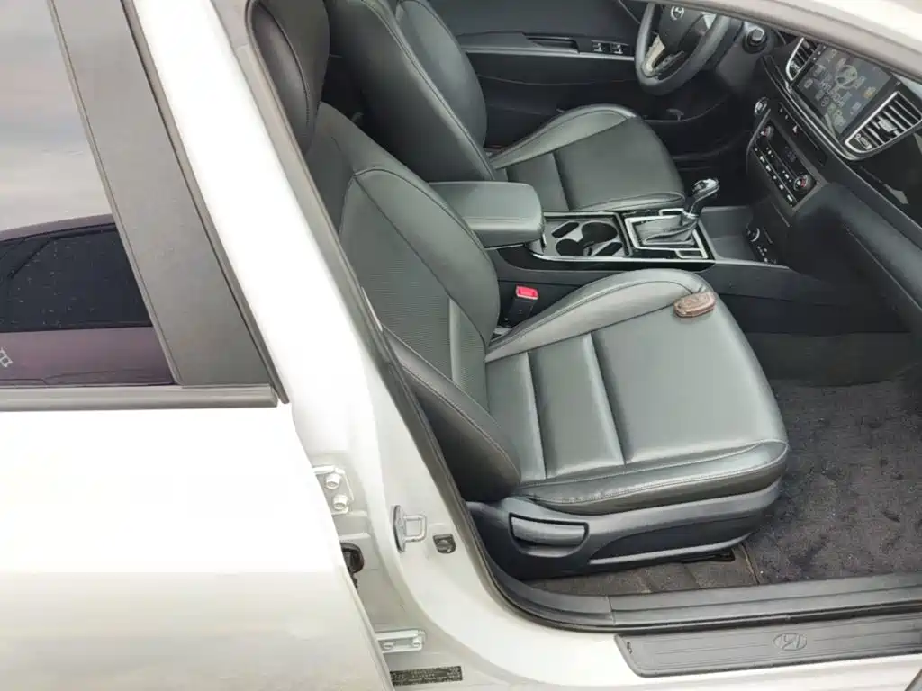 Hyundai Mistra — миниатюра 25