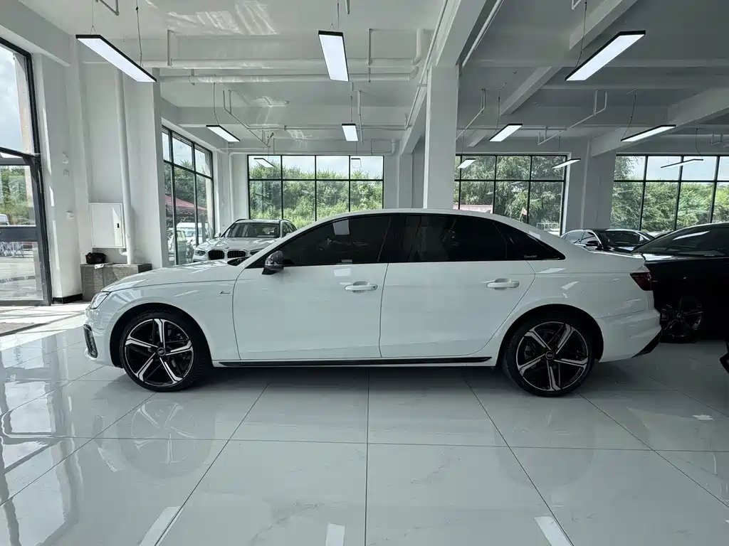 Audi A4L — миниатюра 4