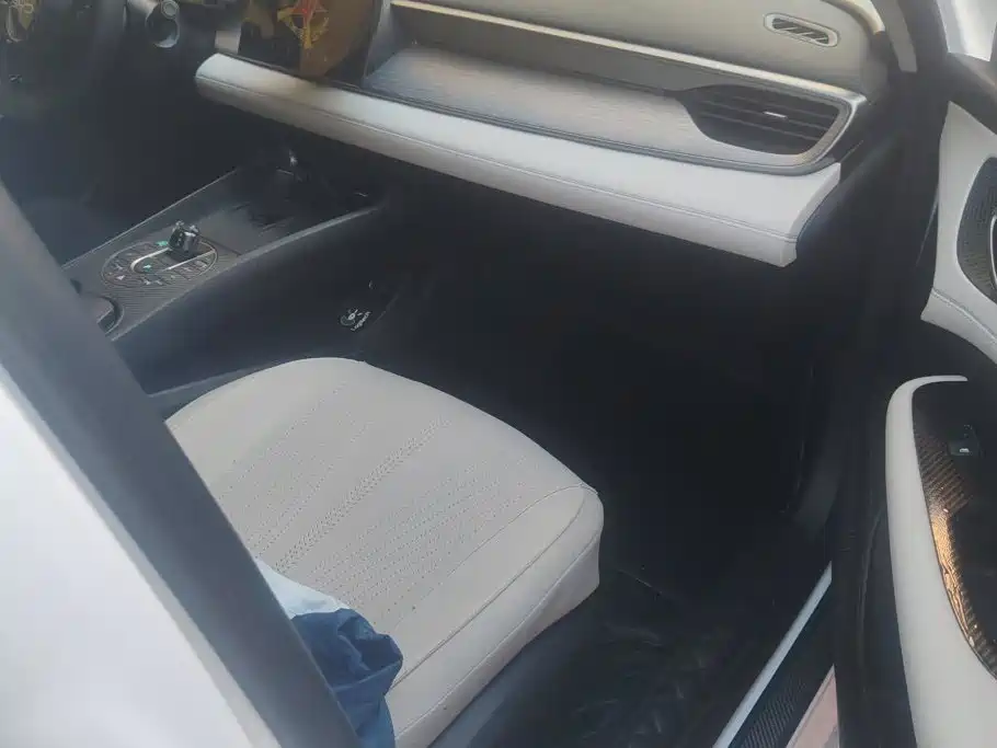 BYD Seal 05 DM-i — миниатюра 8