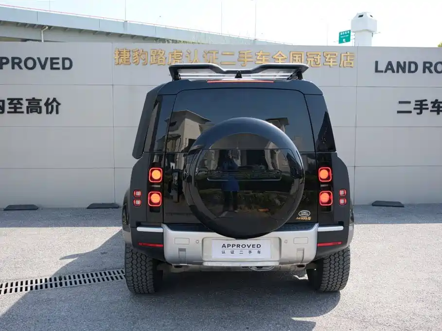 Land Rover Defender — миниатюра 5