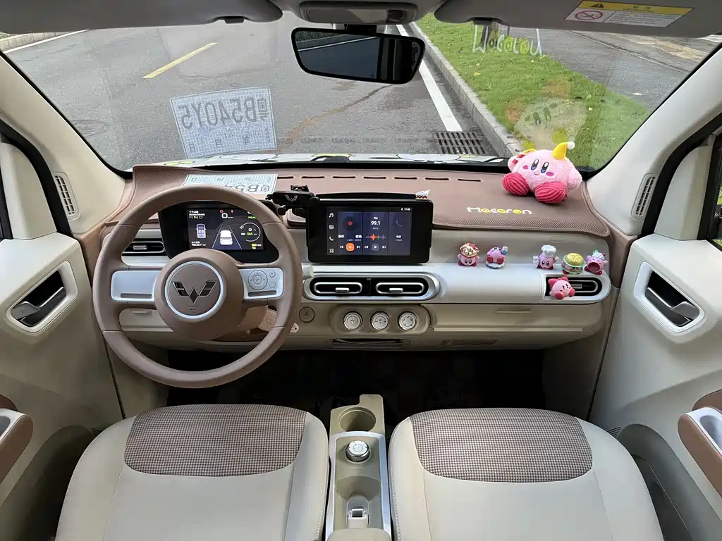 Wuling MINIEV — миниатюра 6