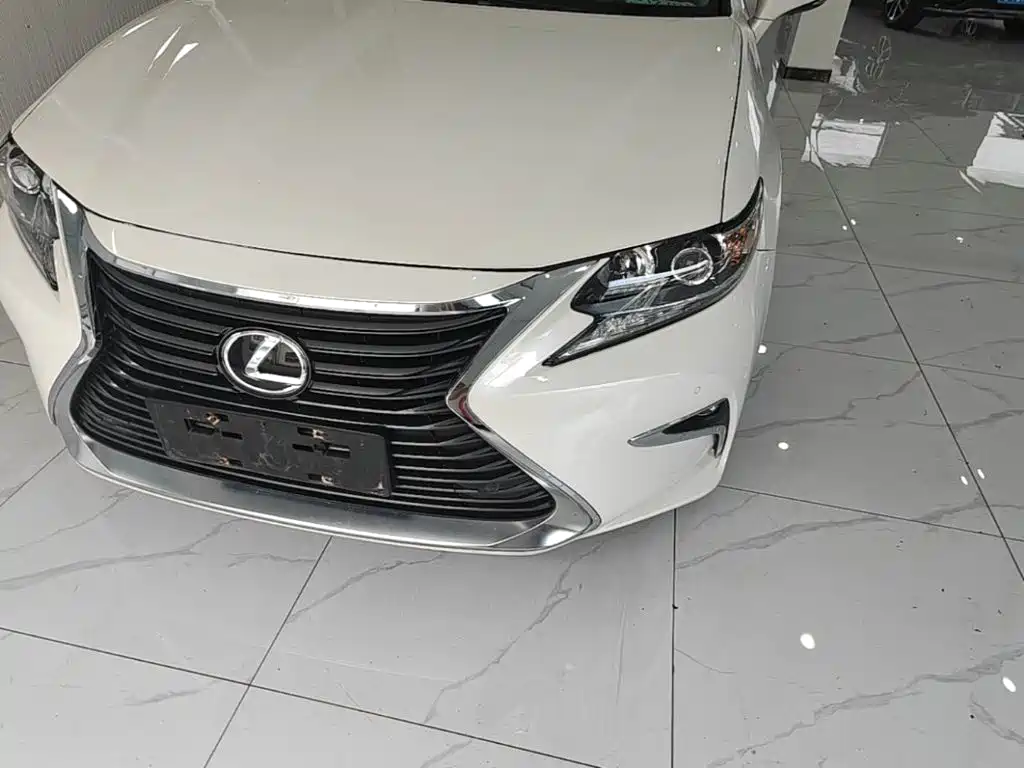 Lexus ES — миниатюра 24