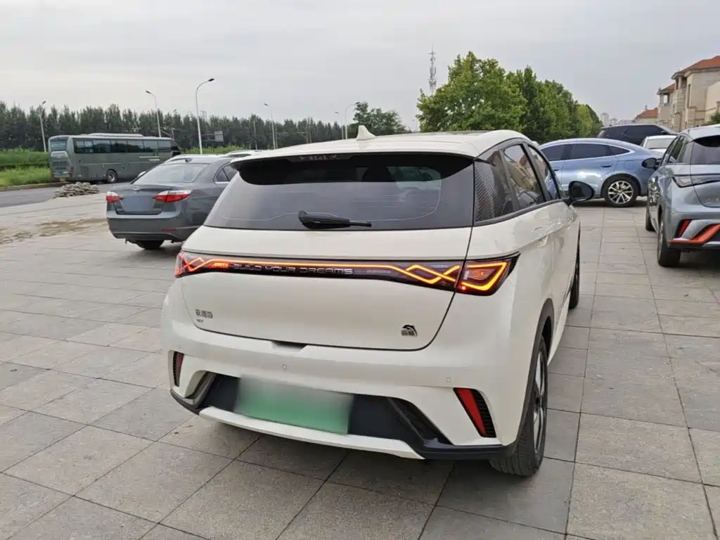 BYD Dolphin — миниатюра 7