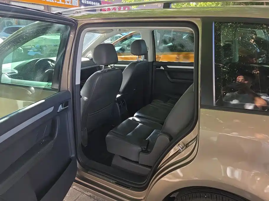 Volkswagen Touran — миниатюра 11