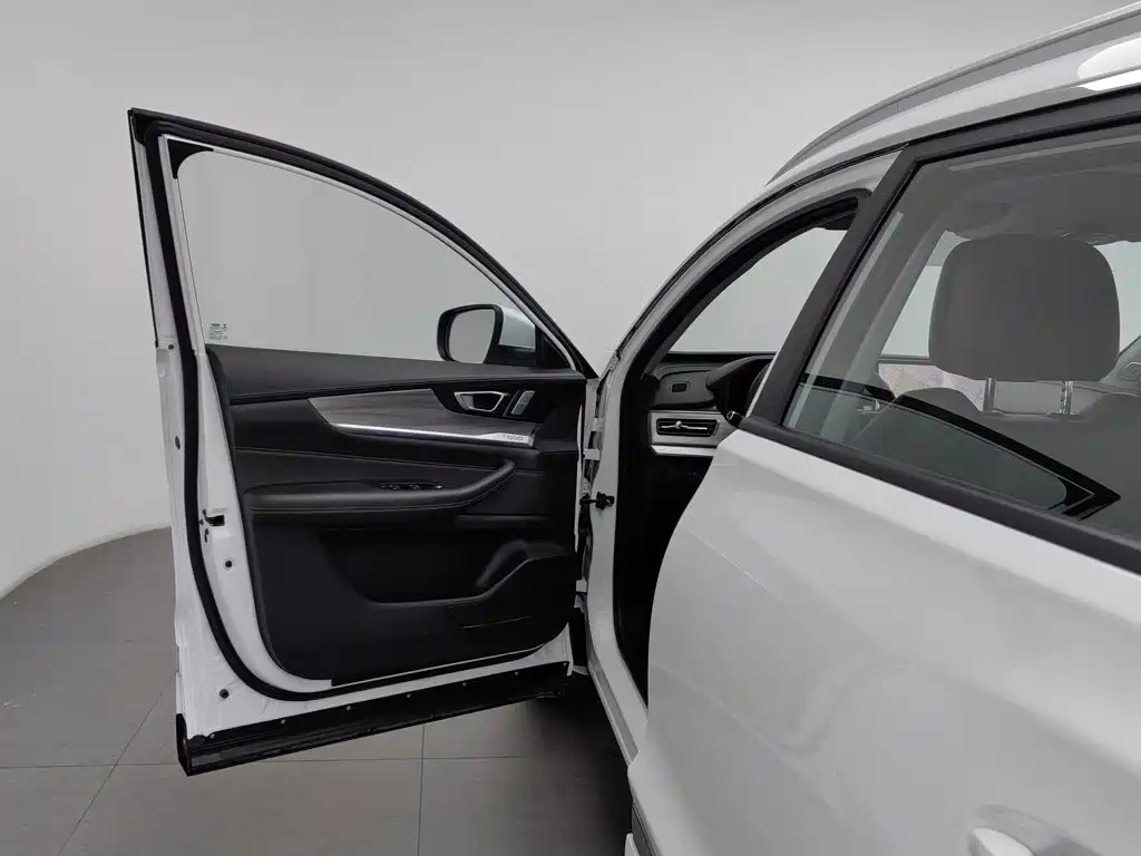 Chery Tiggo 8 — миниатюра 8