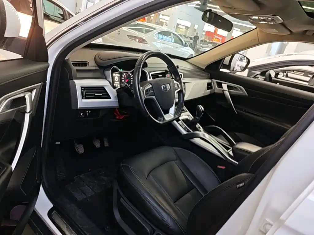 Geely Boyue — миниатюра 16