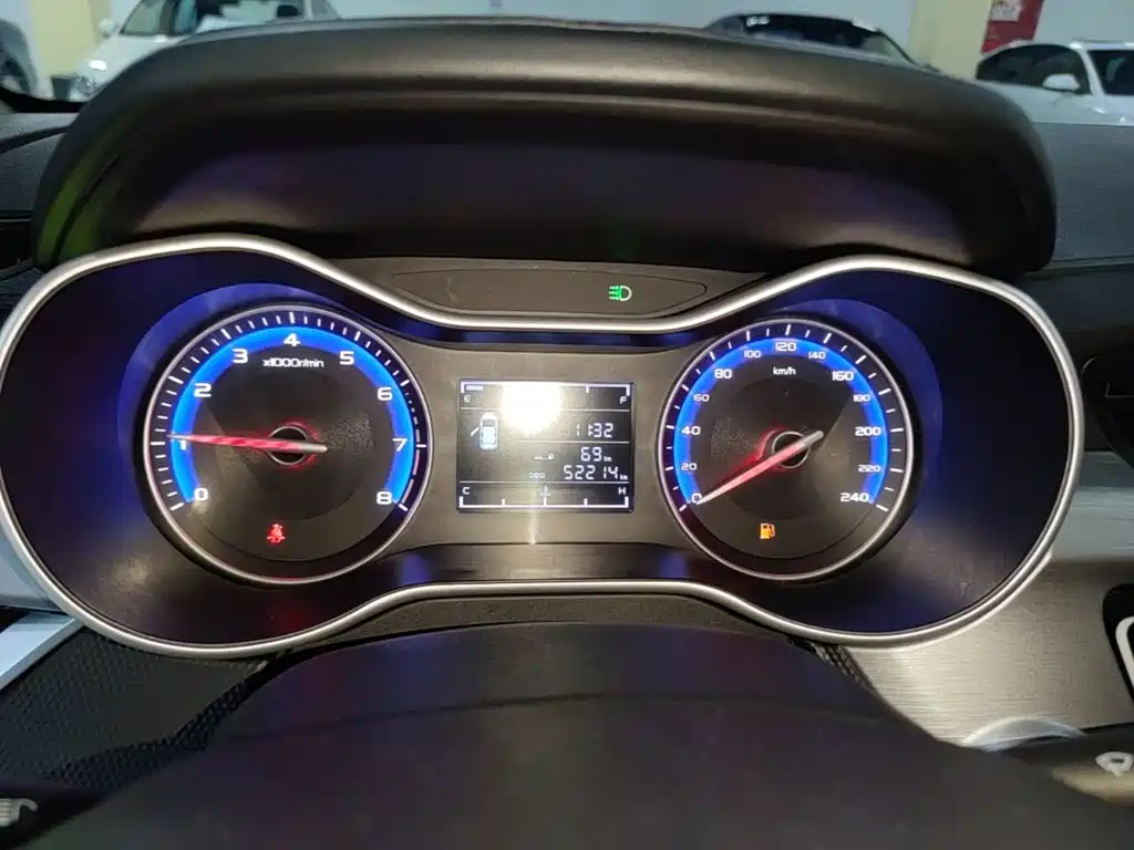 Geely Vision — миниатюра 12