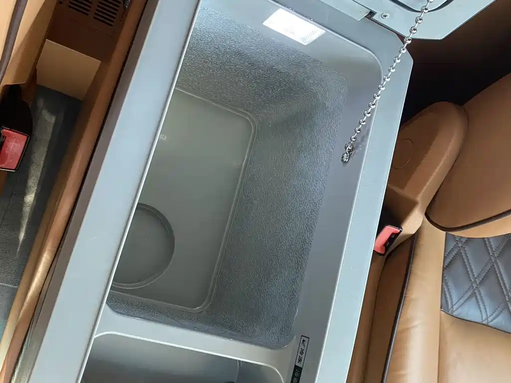 Mercedes-Benz Sprinter — миниатюра 6
