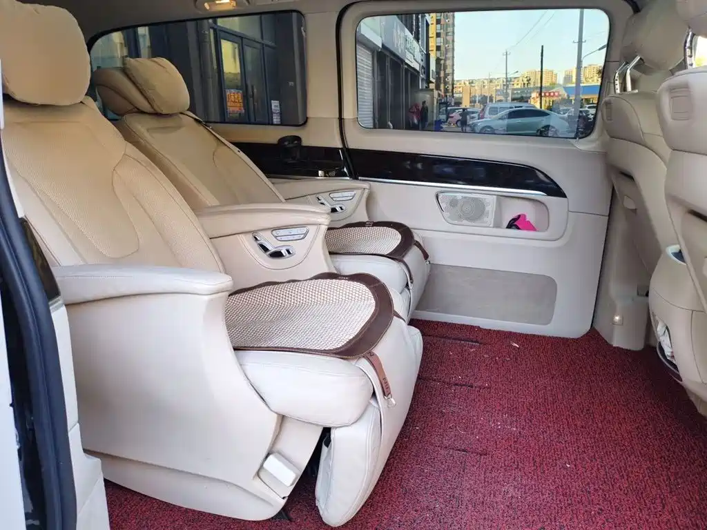 Mercedes-Benz V-Class — миниатюра 13