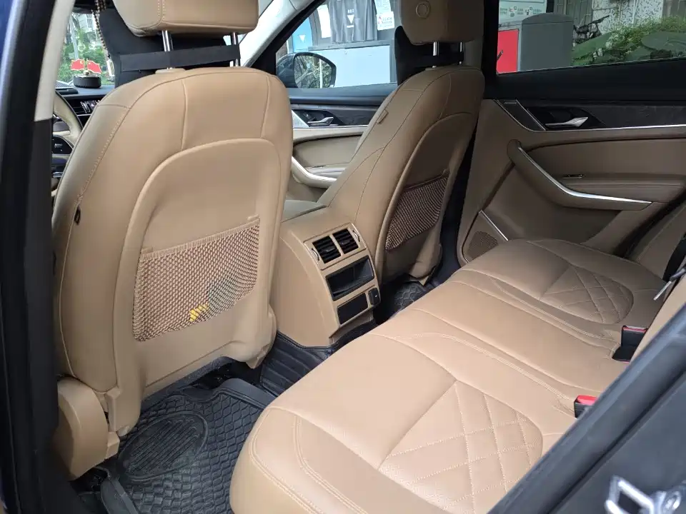 Jaguar F-PACE — миниатюра 7