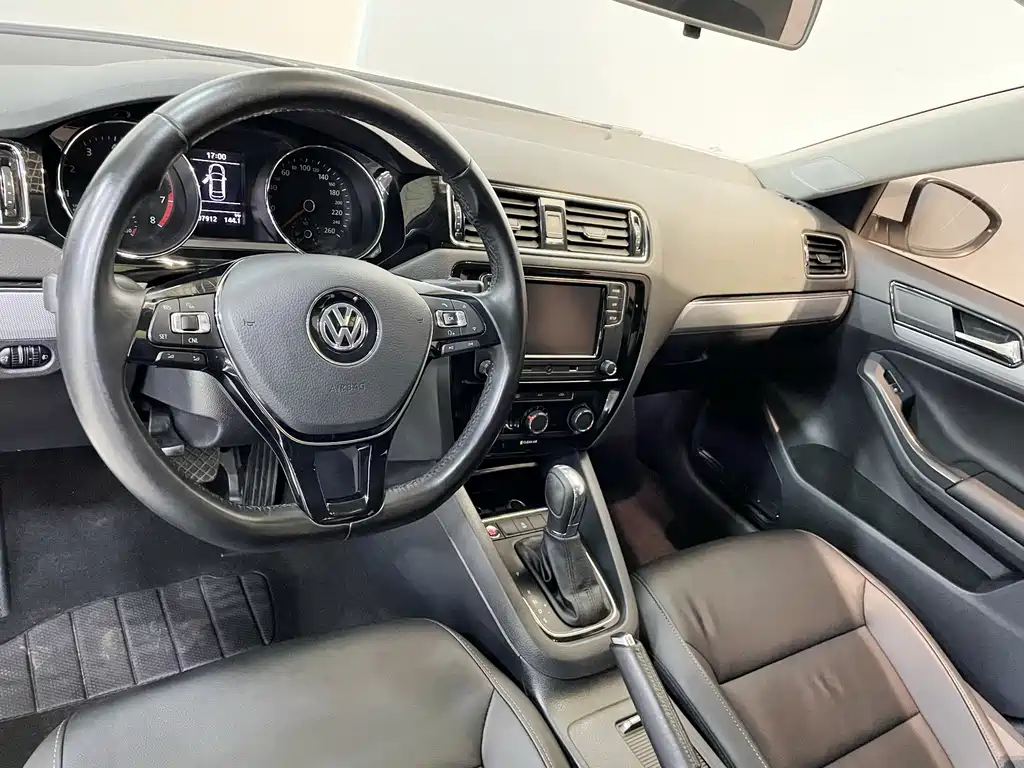Volkswagen Sagitar — миниатюра 16