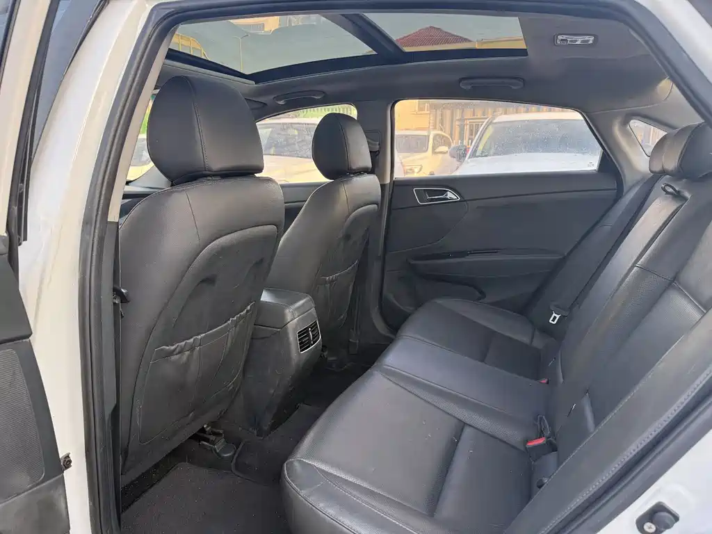 Hyundai Mistra 2019 1.8L AT GLS VI