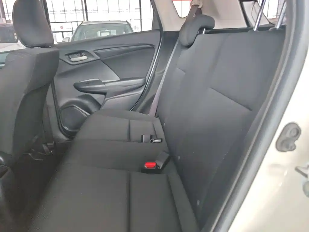 Honda Fit — миниатюра 17