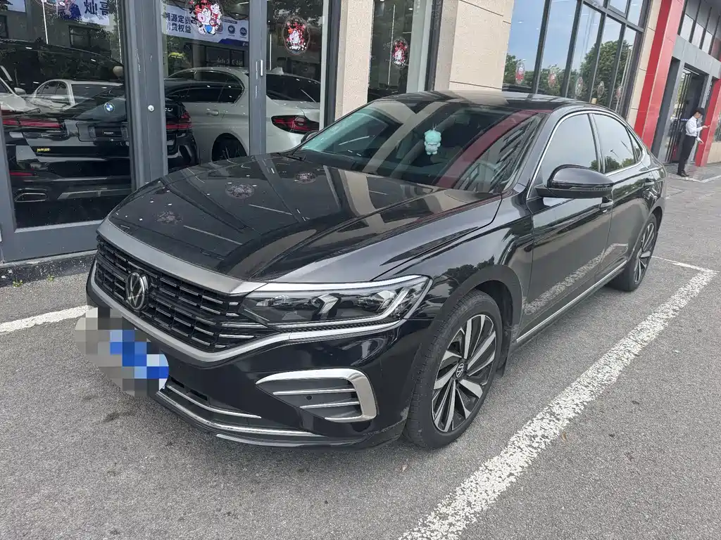 Volkswagen Passat 2025