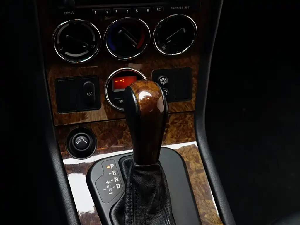 BMW Z3 2001 3.0L AT