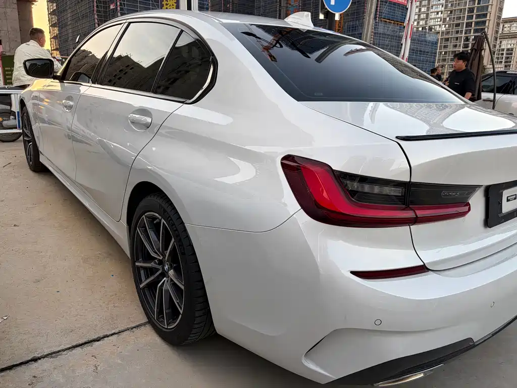BMW 3 Series — миниатюра 27