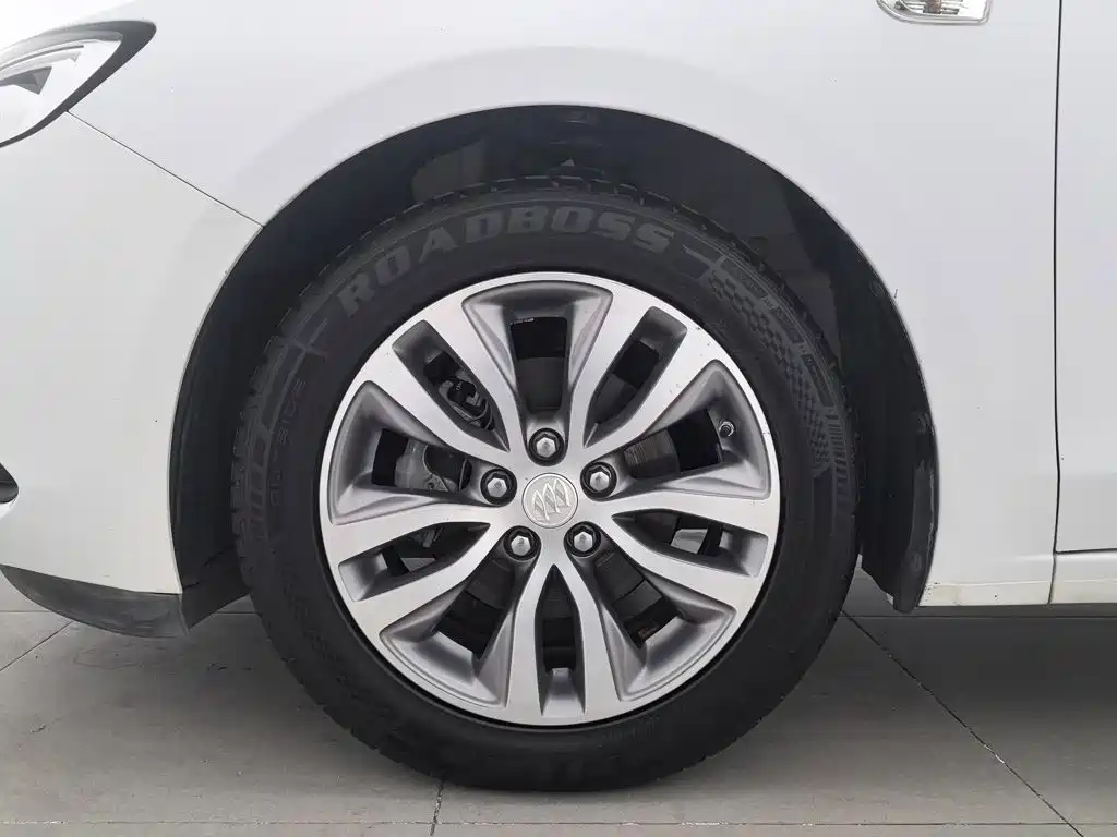 Buick Excelle — миниатюра 17