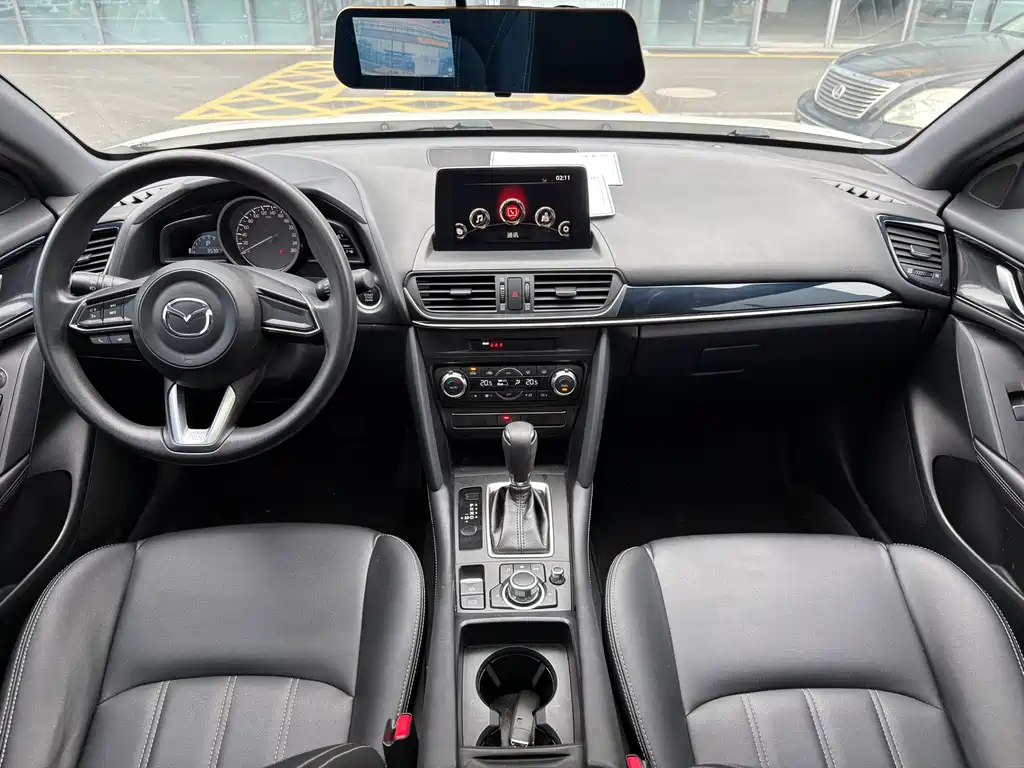 MAZDA CX 4