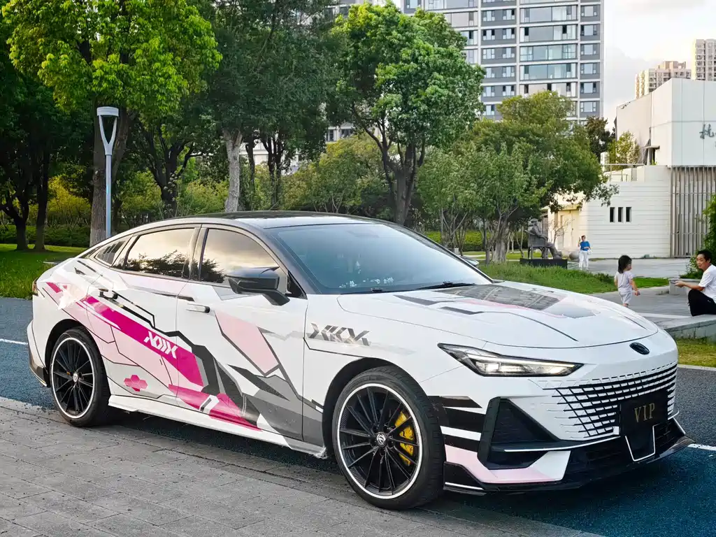 Changan UNI-V — миниатюра 3