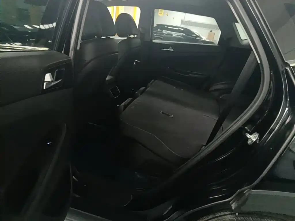Hyundai Tucson — миниатюра 17