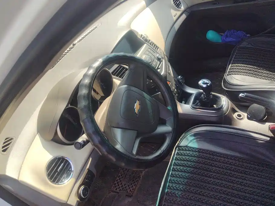Chevrolet Cruze — миниатюра 15