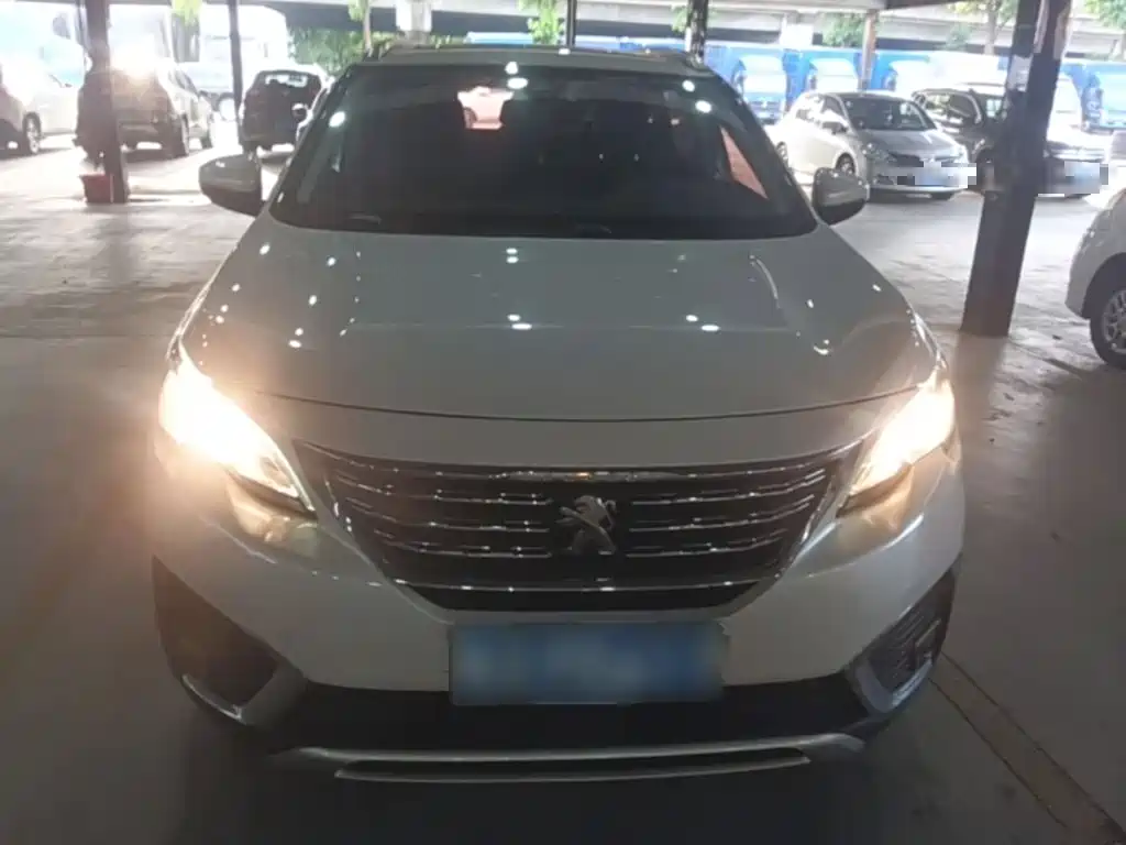 Peugeot 5008 — миниатюра 3