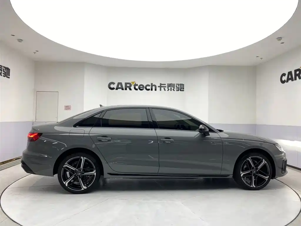 Audi A4L 2024 40 TFSI Luxury