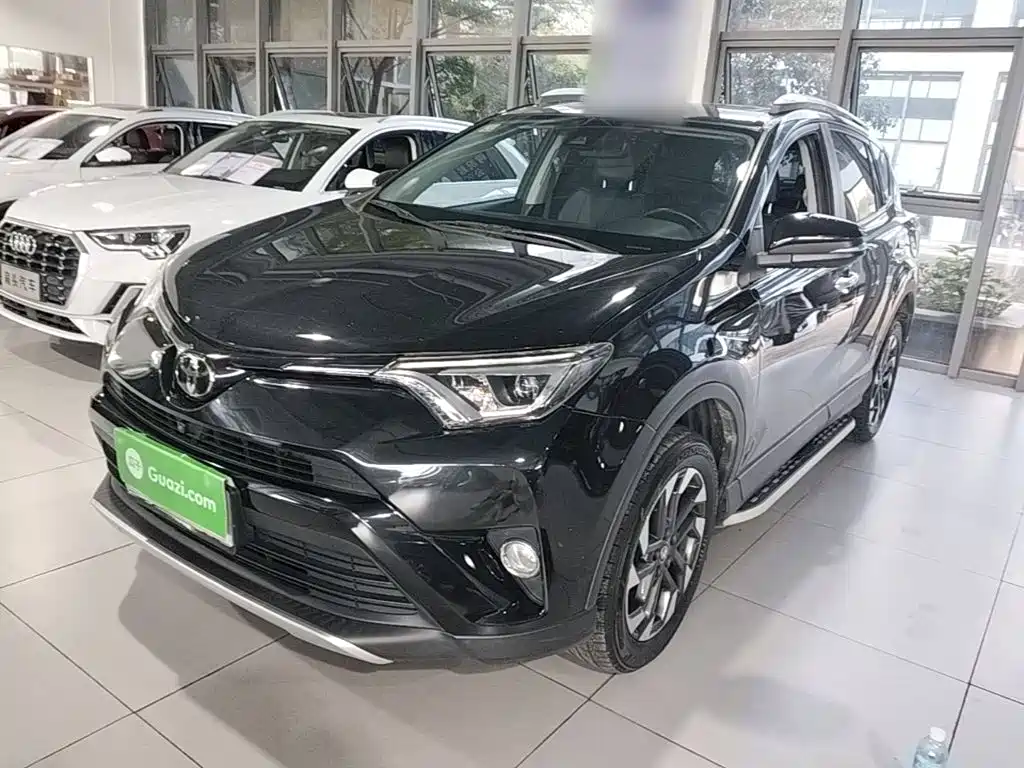 Toyota RAV4 — миниатюра 2