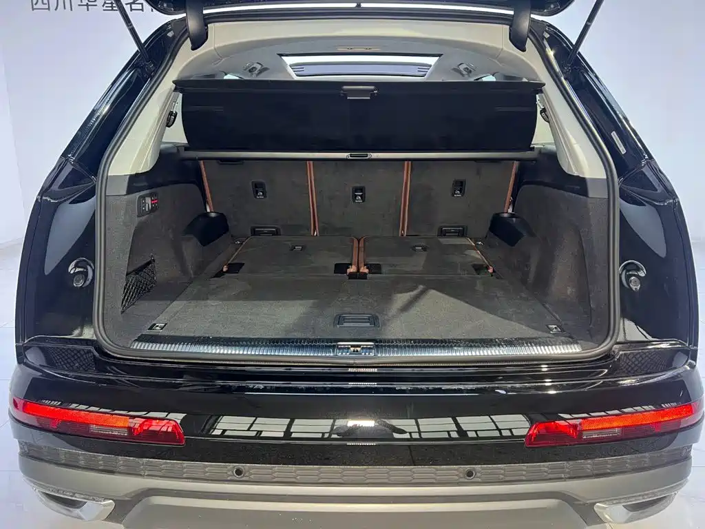Audi Q7 — миниатюра 6