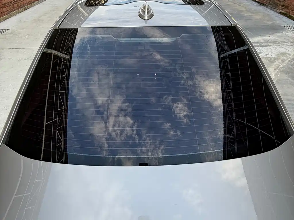 BMW 5 Series New Energy — миниатюра 9