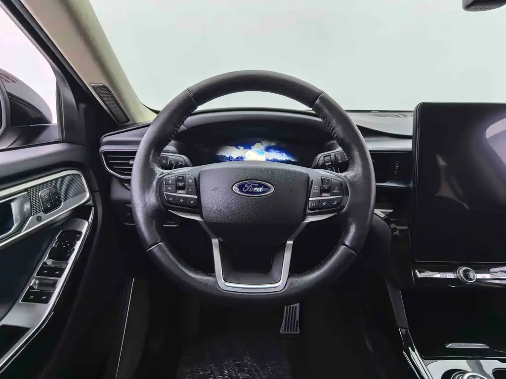 Ford Explorer — миниатюра 11