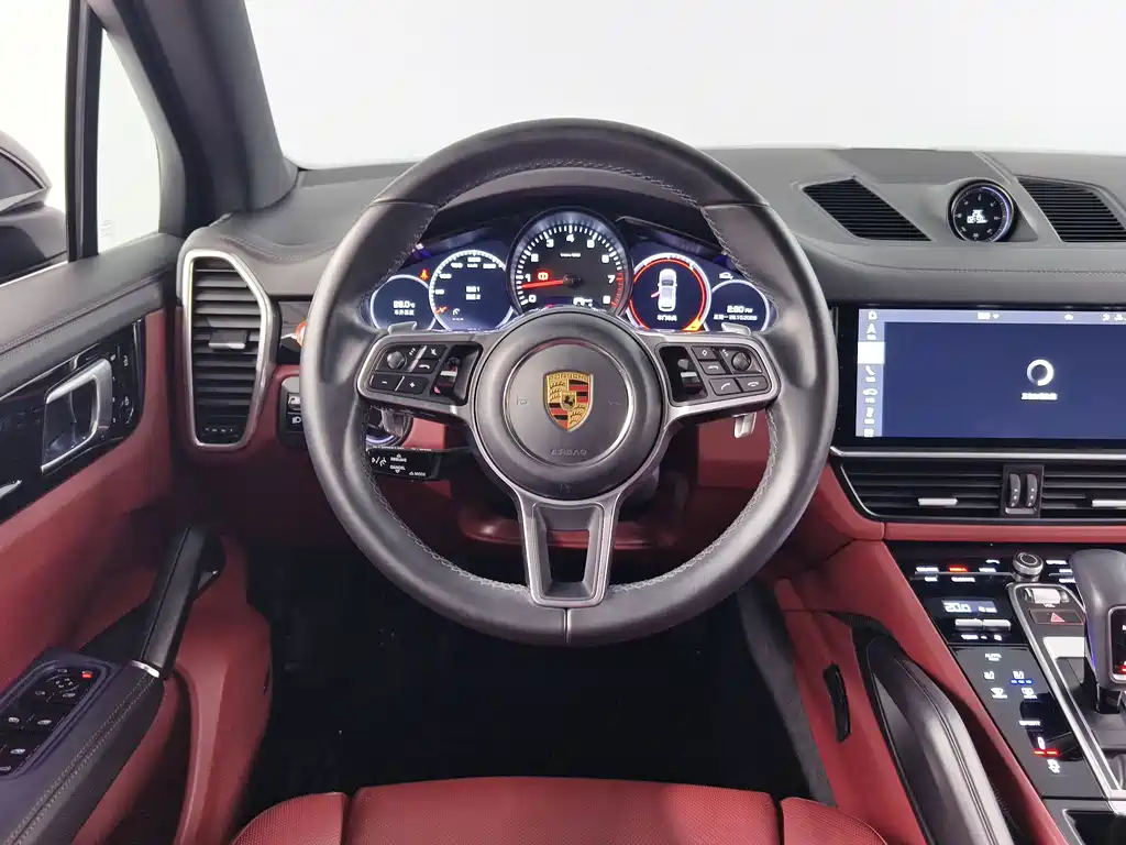Porsche Cayenne — миниатюра 10