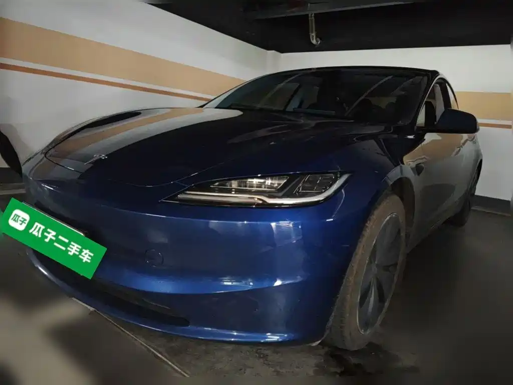 Tesla Model 3 — миниатюра 2
