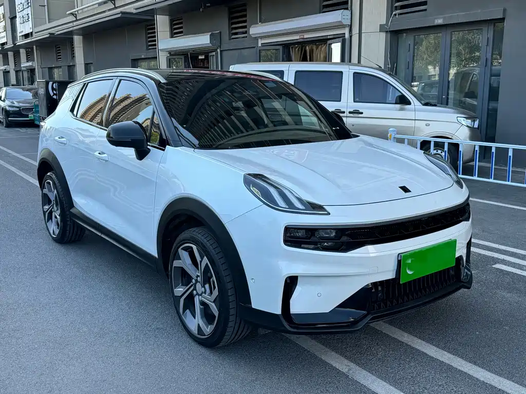 Lynk & Co 06 — миниатюра 3