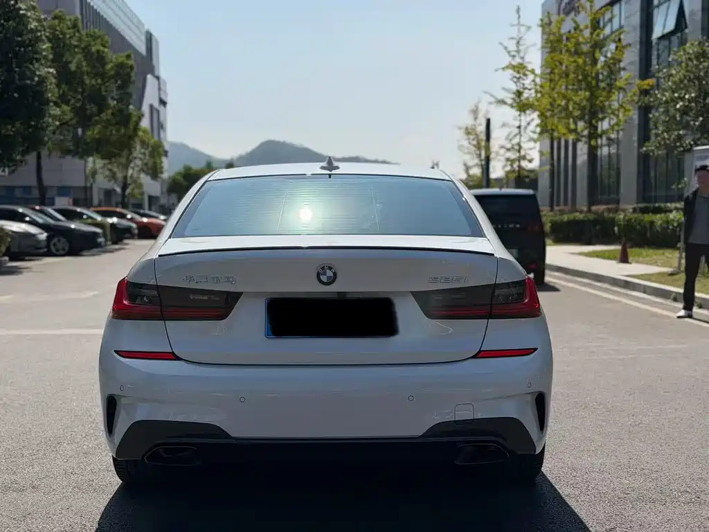 BMW 3 Series — миниатюра 16