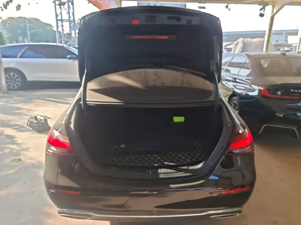 Mercedes-Benz E-Class New Energy — миниатюра 19