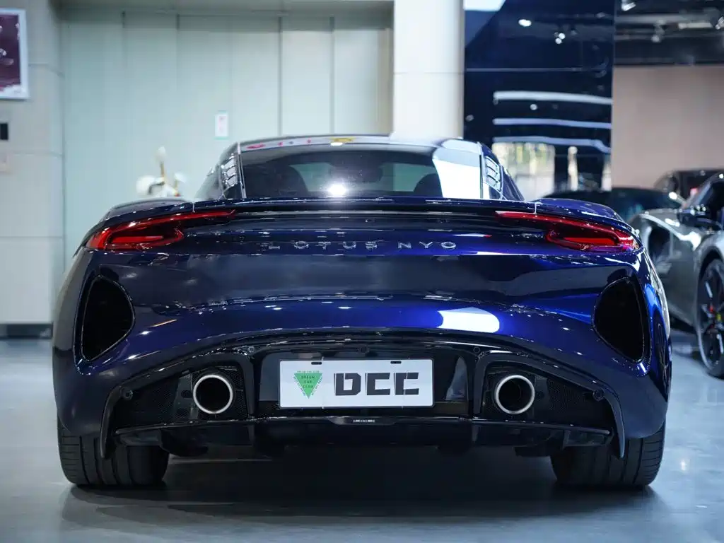 Lotus Emira — миниатюра 20