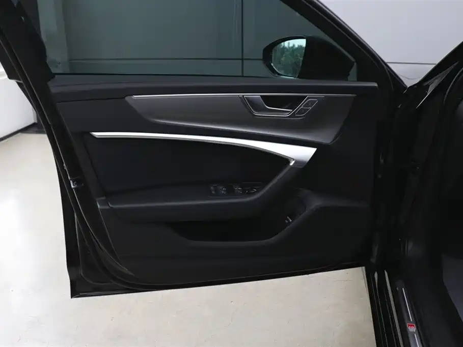 Audi A6L 2024 45 TFSI