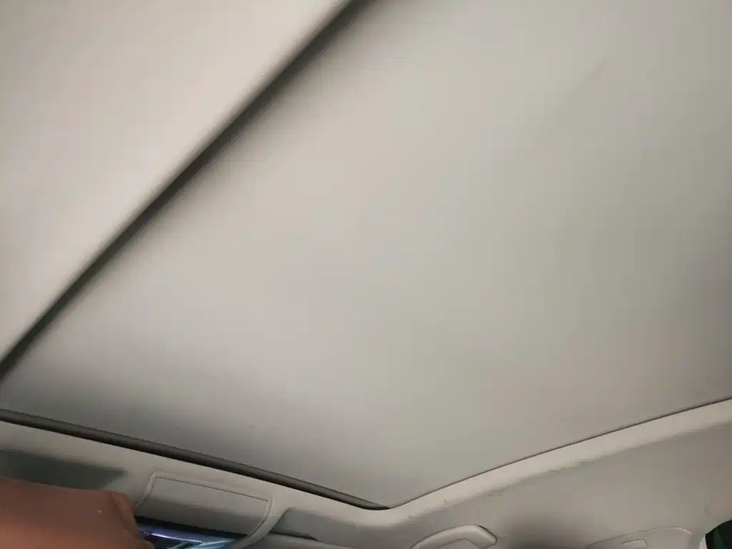 Volkswagen Passat PHEV — миниатюра 14