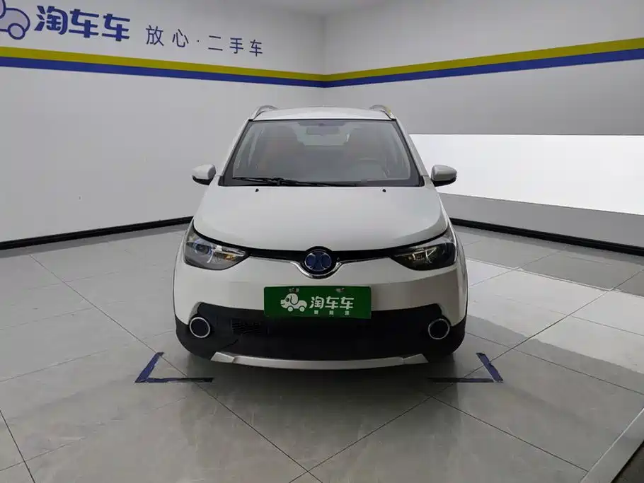 BAIC New Energy EC — миниатюра 2