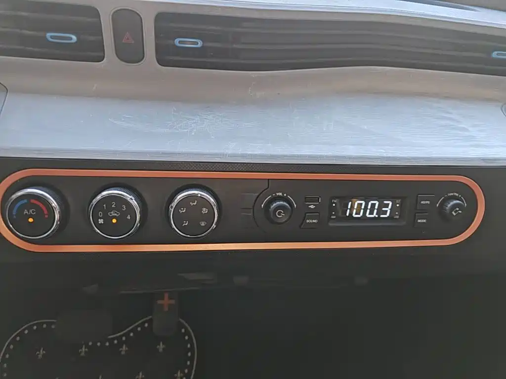 Wuling MINIEV — миниатюра 13